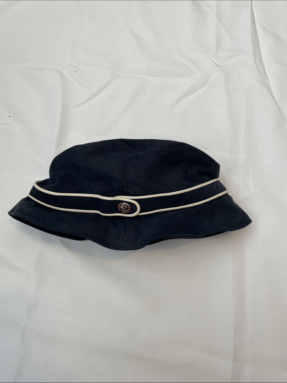 Coach 90’s Black Women's Bucket Hat with Contrast Trim